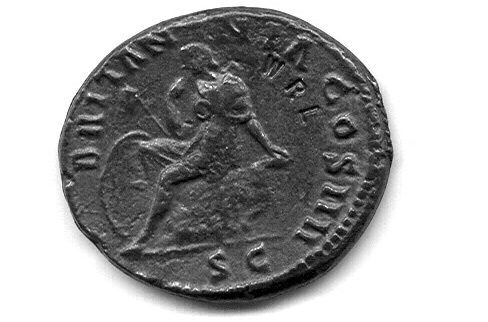 Roman Coin from the reign of Hadrian, depecting Brtiannia. (wikipedia/ Narwahl2 CC BY-SA 3.0)