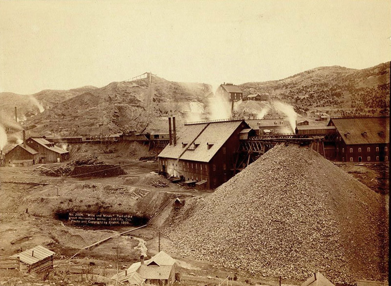 Homestake Gold Mine in South Dakota in 1889.