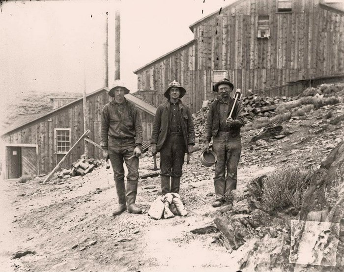 Gold mining in Wyoming: South Path City (South Path City Historic Site).